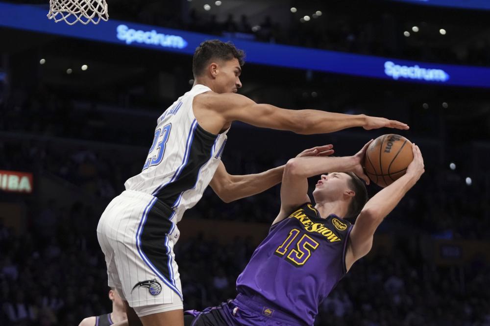 伦纳德与所 伦纳德与所