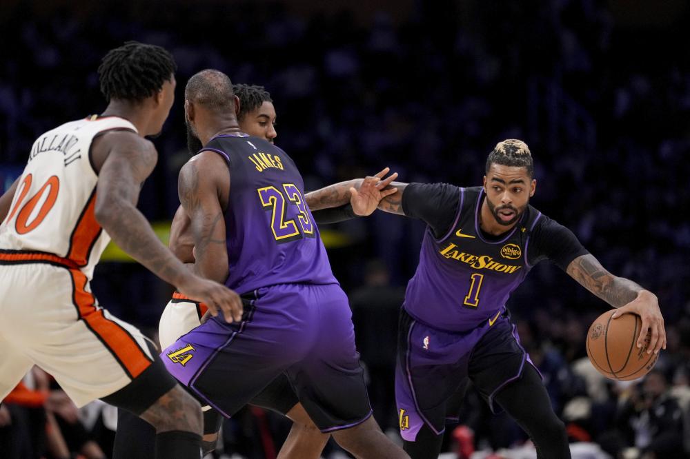 正是年轻球 正是年轻球