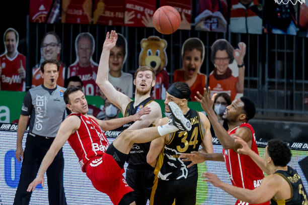 竞争中尤其 竞争中尤其